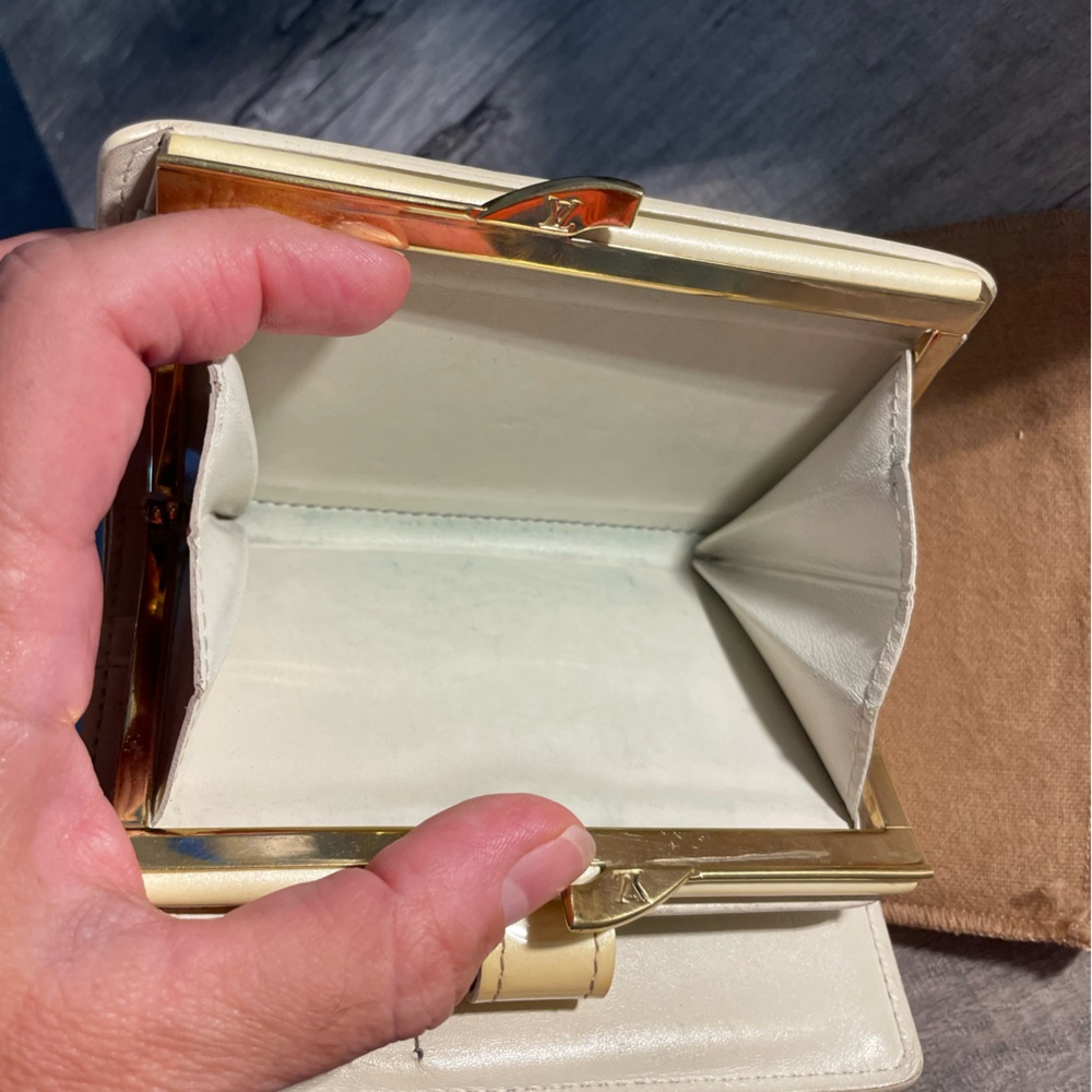 Sold! Louis Vuitton Vernis French Bifold Wallet EUC - Picture 11 of 16